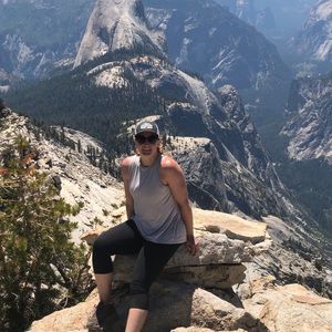 Meet your Posher, Alicia